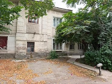 5: 2 комнаты, 45 м², Сталинка, 1 этаж — 8