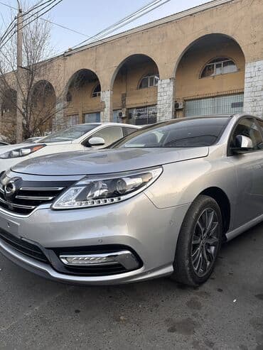 капот на аккорд: Renault : 2019 г., 2 л, Автомат, Бензиновая, Седан — 2