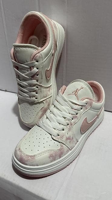 dunk low: Кроссовки, 37, 39, 36, Air Jordan, Новый, цвет - Белый — 2