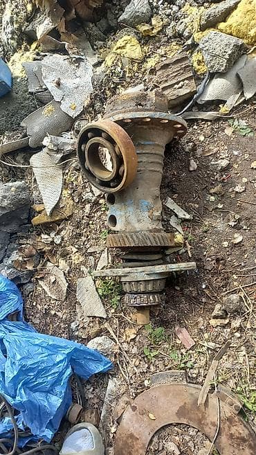 куплю москвич: Тормозные диски (субару) - 500 сом шт. задние ступицы (субару) - 500 — 8