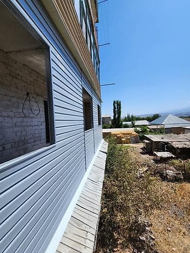 a frame: Предлагается металлический каркас балкона с крышей из профнастила — 8