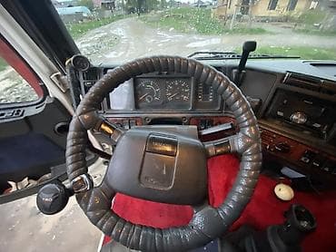 авто груз: Тягач, Volvo, 1998 г., Бортовой — 4