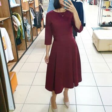 бордовое трикотажное платье: Платье миди, новое с этикеткой, цвет бордо, ранее продавали по — 1