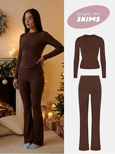 блузки топы: Все по 100 сом. Продаются вещи новые, имеются небольшие браки, либо — 1