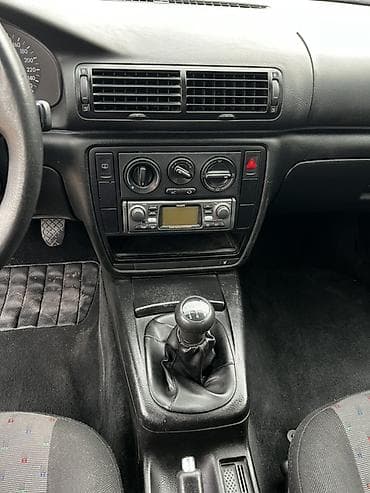 Volkswagen Passat: 1998 г., 1.8 л, Механика, Бензин, Хэтчбэк — 6