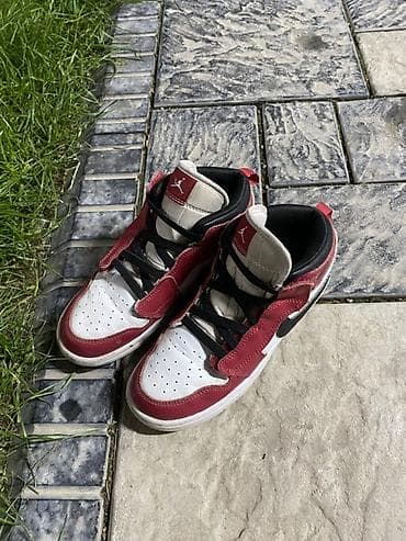 Кроссовки Jordan (модель на шильдике: AR6352‑173), детская/юношеская