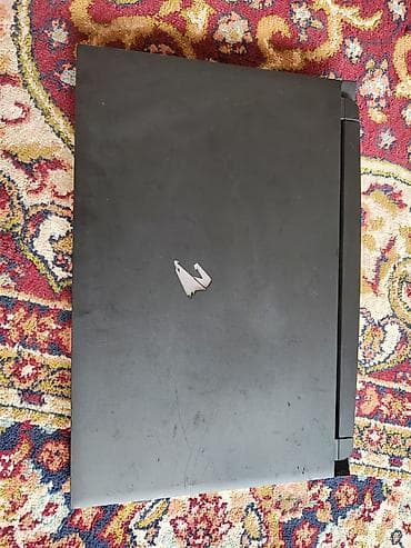 Техника и электроника: Игровой ноутбук AORUS 5 (модель на шильдике: AORUS 5, производство — 6