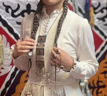 коктейльные платья с открытыми плечами: Вечернее платье, Длинная модель, С рукавами, Корсет, S — 1