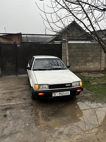 мега авто: Mazda 323: 1987 г., 1.5 л, Механика, Бензин, Хэтчбэк — 7