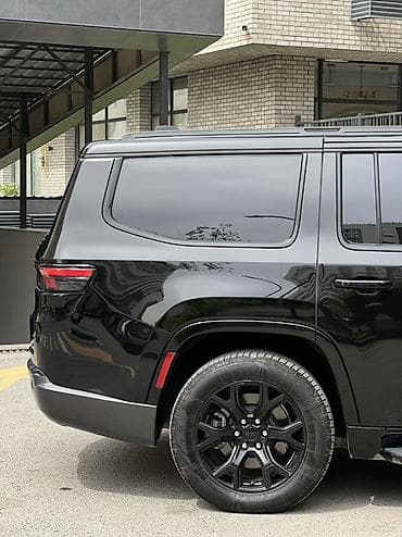 Унаа сатуу: Jeep Wagoneer: 2024 г., 3 л, Автомат, Бензин, Жол тандабас — 8