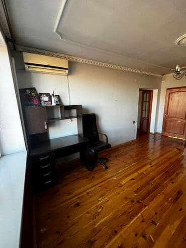 сдаю дом в токмоке: Сдаю дом двух этажный на долгий срок!!! Центр конализациягаз,трёх — 15