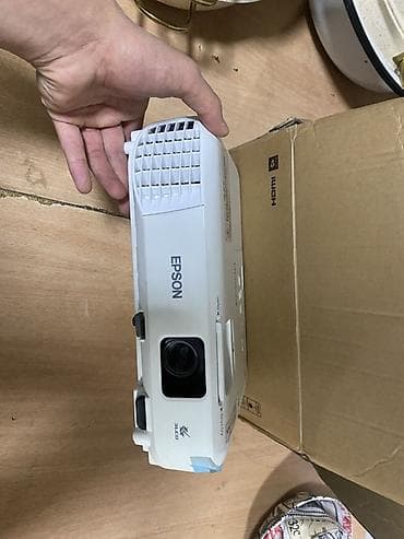 ТВ и видео: Проектор Epson CO-FH01 - Технология: 3LCD - Яркость: высокая для — 2