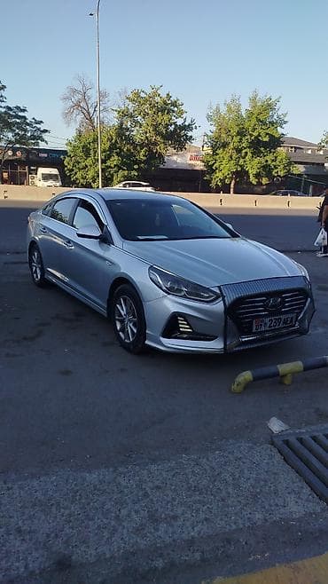 Hyundai Sonata: 2018 г., 2 л, Автомат, Газ, Седан — 3