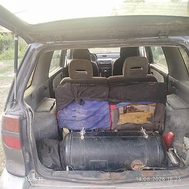 sprinter 4 4: Mitsubishi Libero: 1992 г., Механика, Газ, Универсал — 4