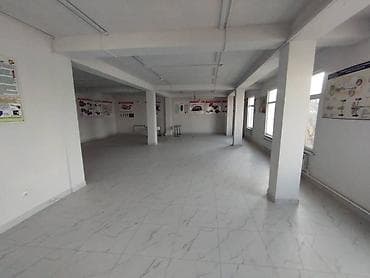 южные мкр: Сдается 3х этажное утепленное здание с ремонтом (коммерческая — 10