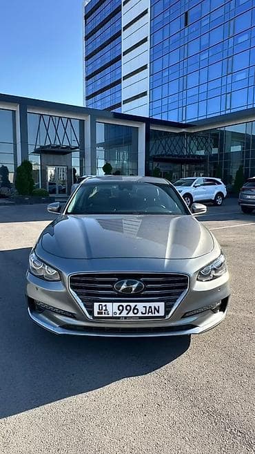 byd e2 2019: Hyundai Grandeur: 2018 г., 2.2 л, Автомат, Дизель, Седан — 1