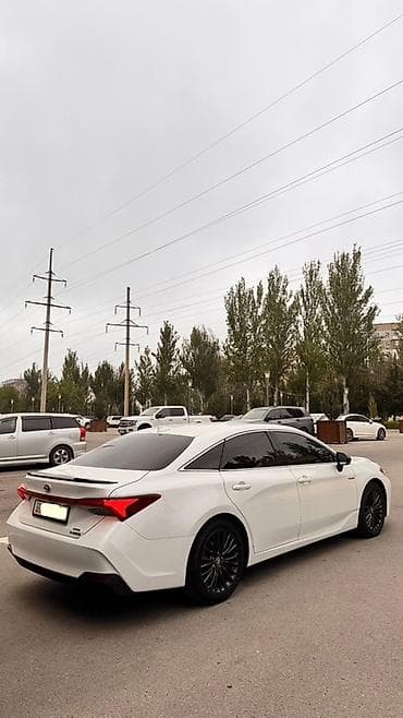 tayot: Toyota Avalon: 2018 г., 2.5 л, Автомат, Гибрид, Седан — 4