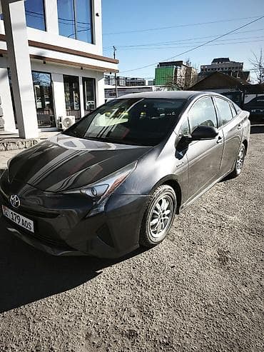 camry 2014: Toyota Prius: 2016 г., 1.8 л, Вариатор, Гибрид, Хэтчбэк — 3