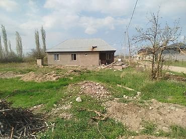 ҮЙ САТЫЛАТ Кызыл китеп 8соток Суу свет бар Үй : 5 at lalafo.kg ҮЙ САТЫЛАТ Кызыл китеп 8соток Суу свет бар Үй : 5