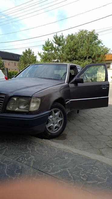 бишкек арзан машина: Mercedes-Benz 220: 1993 г., 2.2 л, Механика, Бензин, Седан — 1