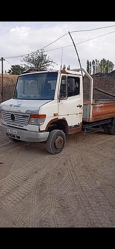 Легкий грузовик, Mercedes-Benz, Стандарт, 3 т, Б/у at lalafo.kg Легкий грузовик, Mercedes-Benz, Стандарт, 3 т, Б/у