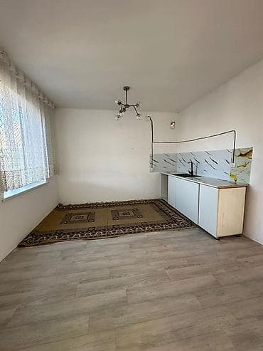 rent apartment: Продаётся двухэтажный кирпичный дом. Площадь дома 120 кВ 4 комнаты — 3