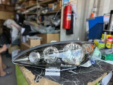 дополнительное освещение на авто: Передняя левая фара Toyota 2005 г., Новый, Аналог — 2