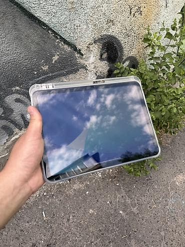 ipad 8 generation: Планшет, Apple, память 128 ГБ, 10" - 11", Wi-Fi, Классический цвет - Серебристый — 1