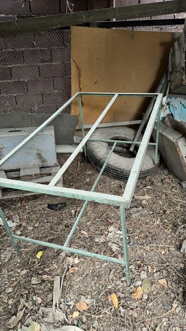 садовые столы и стулья: Сатылат (продаются): Отун Брусчатка - 20 кв/м болжол Бузук стиралка — 28