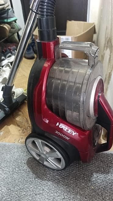 Пылесос Haley 3000W, циклонный, пылесос новый, все работает,нету