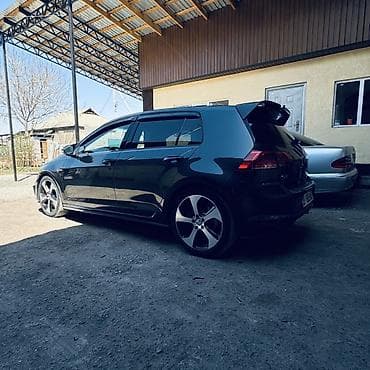 Продажа авто: Volkswagen Golf GTI: 2016 г., 2 л, Вариатор, Бензин, Хэтчбэк — 4