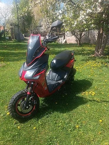 мотобайк купить: Скутер 150-200 см³ (визуально — спортивный класс) в ярком красном — 2