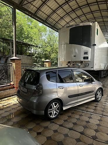 byd e9 2025: Honda Jazz: 2007 г., 1.5 л, Автомат, Бензин, Хэтчбэк — 10