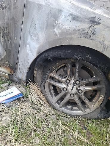 Двери и комплектующие: KIA Ceed SW (универсал), серебристый, после пожара. Отлично подходит — 10