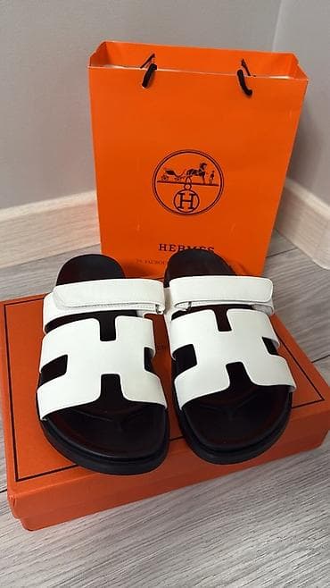 hermes обувь: Босоножки, 39, Новый, цвет - Белый, Платная доставка — 1