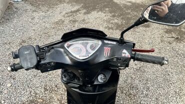 Скутеры: Скутер GT, спорт-дизайн - Кузов в чёрном цвете с агрессивной передней — 6