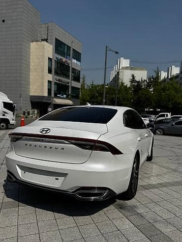 hyundai galloper: Hyundai Grandeur: 2022 г., Седан — 6