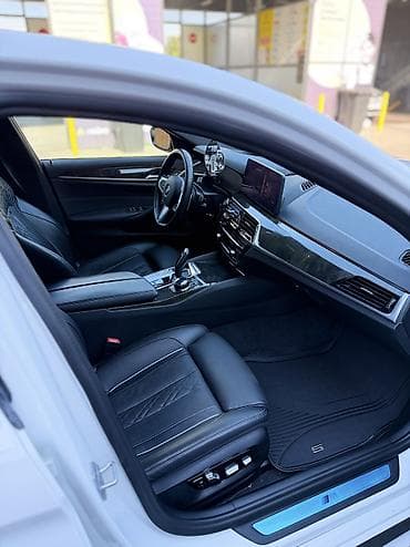 Транспорт: BMW 5 series: 2021 г., 3 л, Автомат, Бензин, Седан — 3