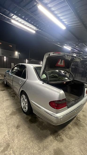 audi 90: Mercedes-Benz E-Class: 1996 г., 3.2 л, Автомат, Бензин, Седан — 5