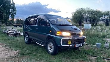 crown краун: Mitsubishi Space Gear: 1994 г., 2.8 л, Автомат, Дизель, Минивэн — 1