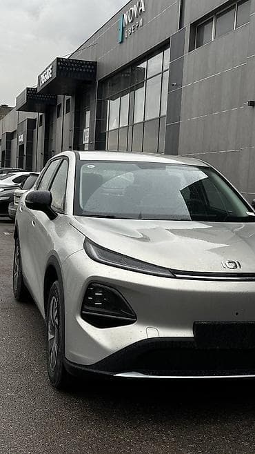 geely galaxy e5: Changan Qiyuan Q05: 2026 г., 0.1 л, Автомат, Электромобиль, Кроссовер — 1