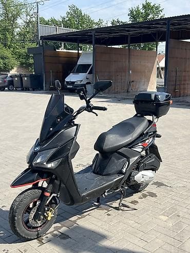 Скутер городской класс 50–150 см³ (вариатор) Характеристики и