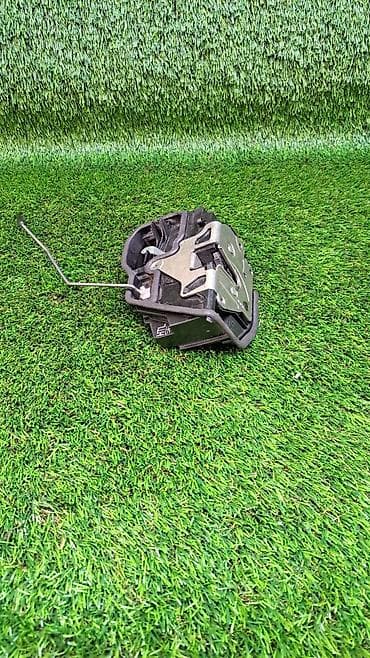 philips xenium w7555: Замок задней левой двери BMW е70 Номер 7202 147 Состояние отличное В — 4