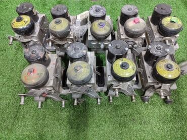 система форсунок: Блок ABS Mercedes-Benz 2002 г., Германия — 3