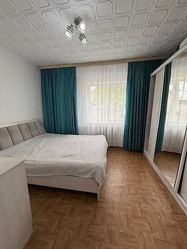 этаж үй: Продаю мансардный просторный дом с удобной планировкой в районе рынка — 3