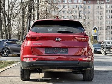 q 7: Kia Sportage: 2017 г. — 8