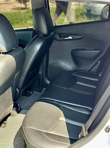 mini car: Chevrolet Spark: 2020 г., 1 л, Вариатор, Бензин, Хэтчбэк — 10