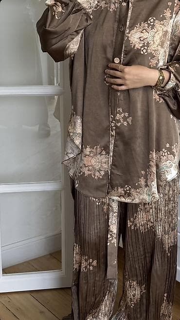 Костюм женский из двух предметов: рубашка оверсайз + широкие