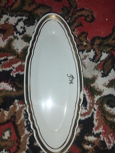 Кафелер, ресторандар үчүн: Фарфоровые столовые тарелки всё в комплекте, пишите по Вотсап или — 5