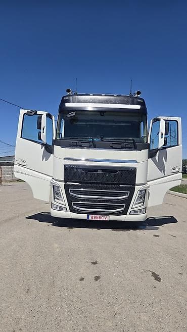 x elite: Тягач, Volvo, Без прицепа — 4